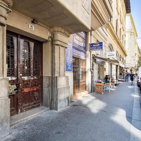 Extreme Central Studio Budapest Exterior photo